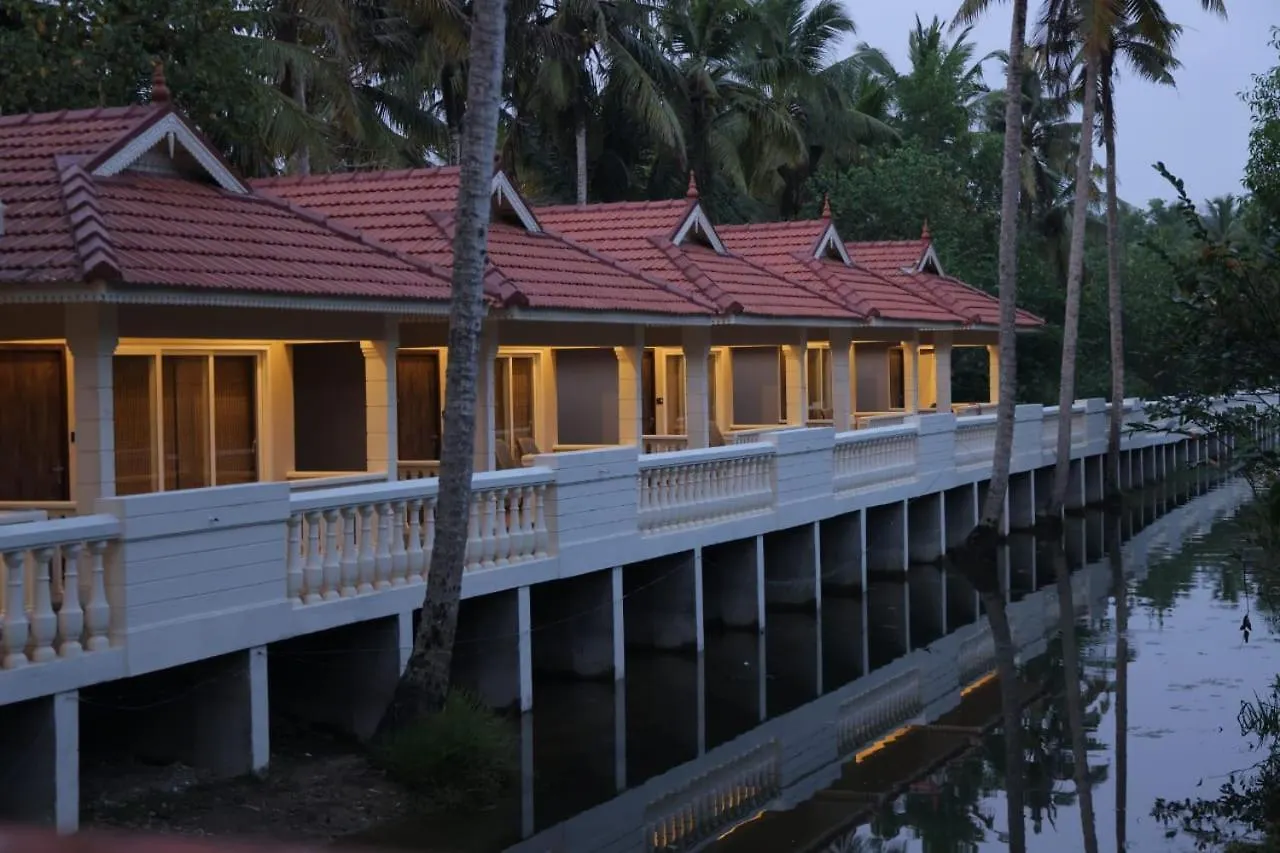*** Hotel Phoenix Island Resort Poovar India